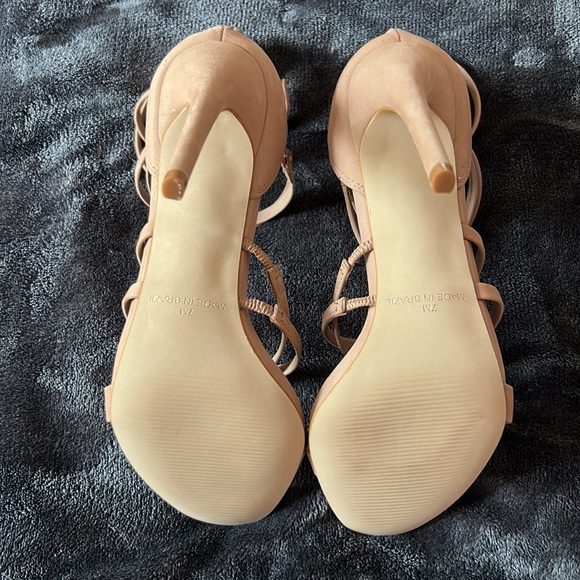 Steve Madden Nude Heels - Picture 6 of 8